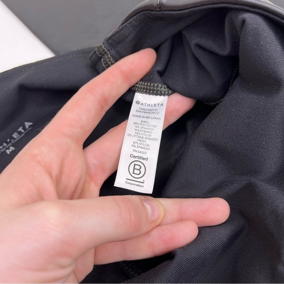 Athleta All Over Gleam‎ Tight Faux Leather Leggings Black Medium - Picture 11 of 12